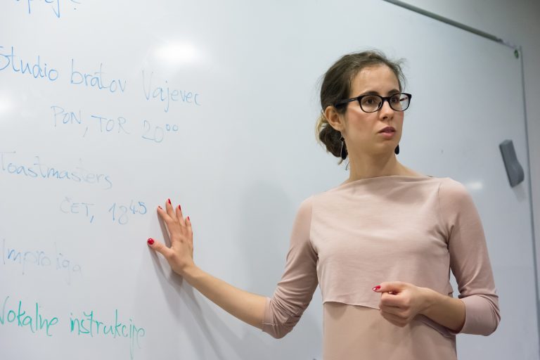 Nina Dušić Hren