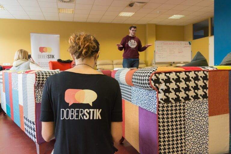 Priprava na nastop z Nino Dušić Hren, Dober stik